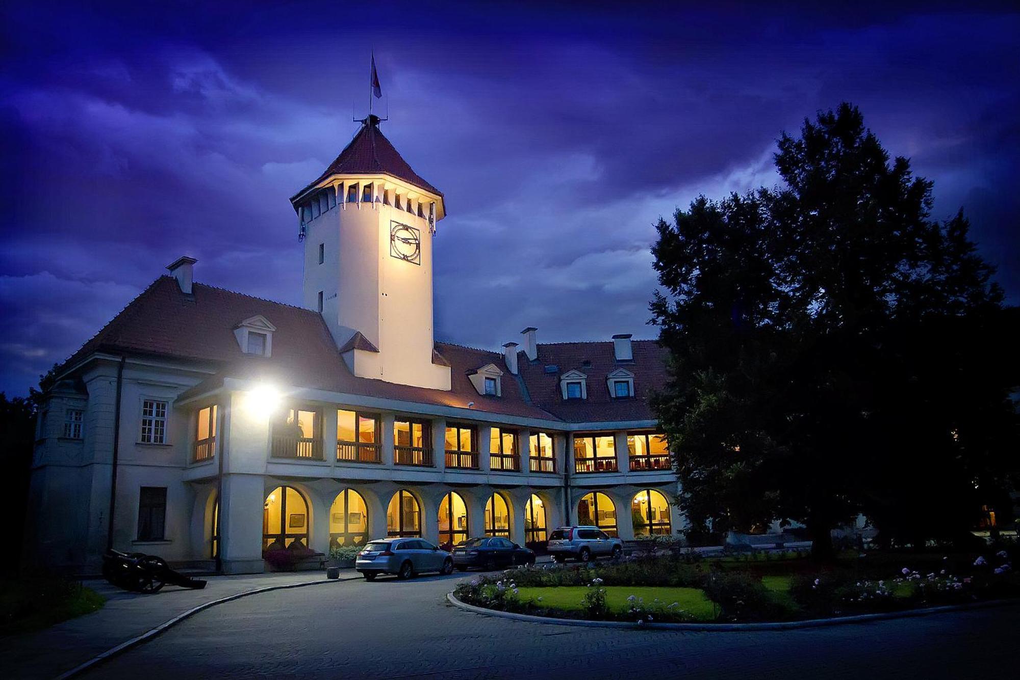 Hotel Zamek Pultusk Dom Polonii Exterior foto